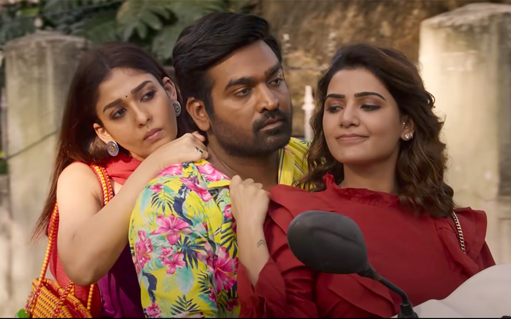 「２つの愛が進行中」場面写真 ©︎Rowdy Pictures ©︎Seven Screen Studio