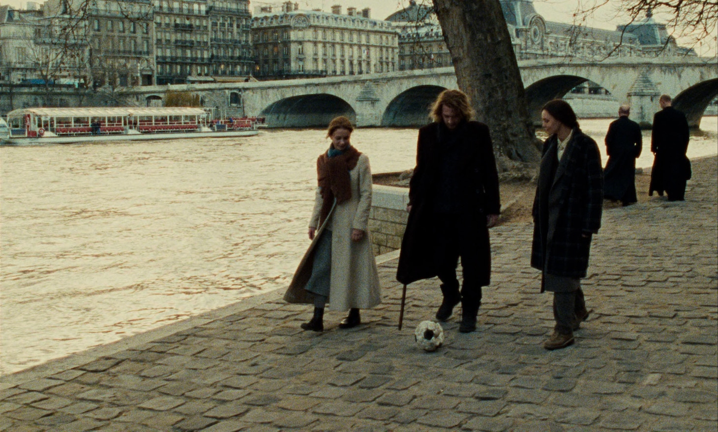 「ポーラX 4Kレストア版」場面写真