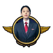 映画「PILOT ー人生のリフライトー」キャラクタービジュアル。ジョンウと出会う女性スルギ（イ・ジュミョン）