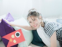 「星乃夢奈カレンダー2026.4-2027.3」購入者特典のスペシャルフォト（MAILIVIS）