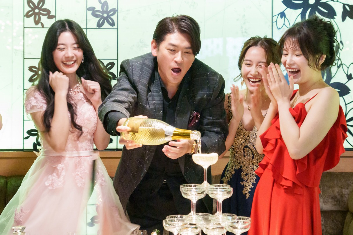 ドラマ「精神分析医 氷室想介の事件簿3-カリスマ塾長の闇…職員転落死の過去と連続殺人の謎-」場面写真