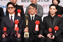 第80回毎日映画コンクール贈呈式より、左から李相日、吉田大八、吉沢亮