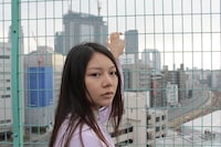 「COME & GOカム・アンド・ゴー」場面写真