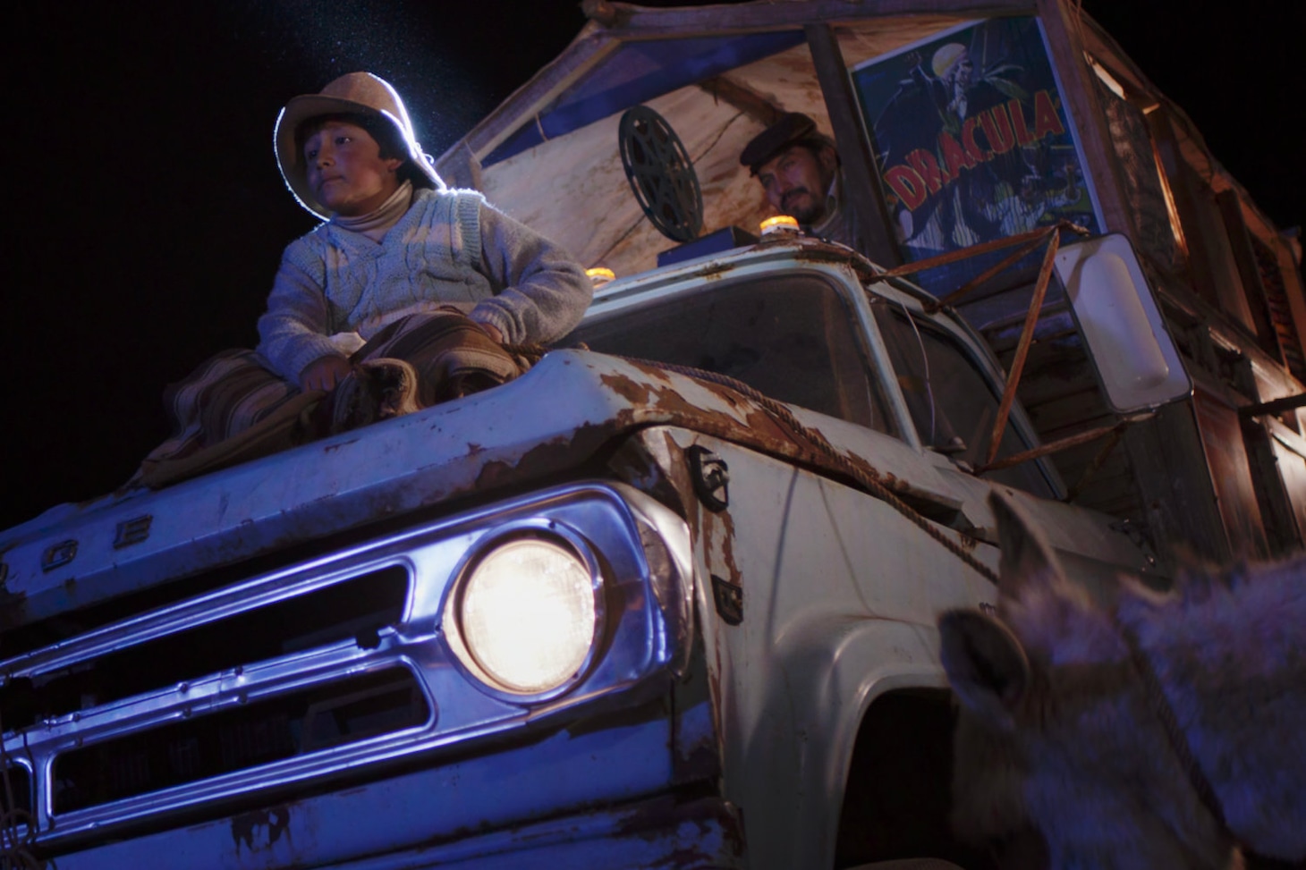 「今日からぼくが村の映画館」場面写真