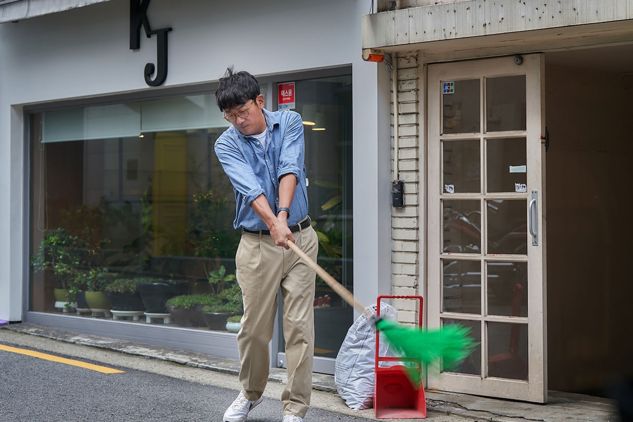 ハ・ジョンウと学ぶ初めての接待ゴルフ、「ロビー！」特別映像でユニークな“心得”紹介