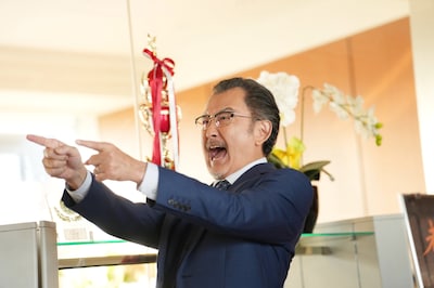 「免許返納!?」より、吉田鋼太郎演じる三宅篤