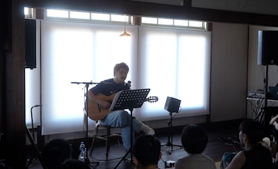 「TRUE KYOHEI SAKAGUCHI SHOW 坂口恭平生活」場面写真