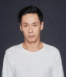 プレミアムドラマ「対決」で相模和史を演じる大倉孝二