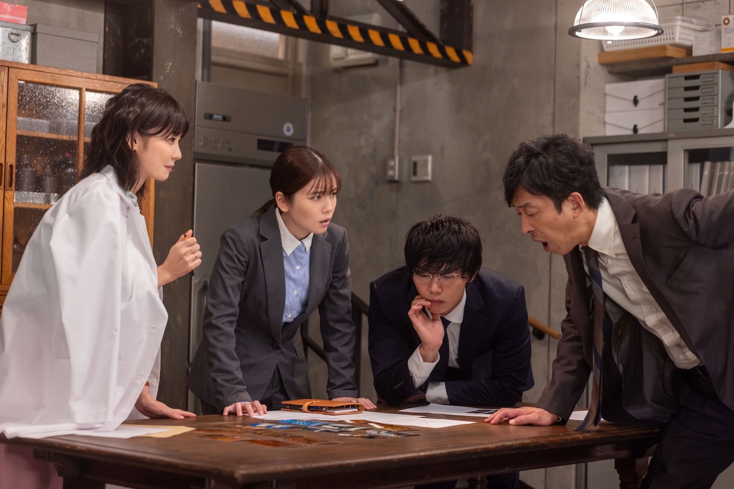 「事件は、その周りで起きている」シリーズ3 場面写真