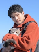 木ドラ24「旅と僕と猫」で猫と話せるトラベルライター・猫神守（ねこがみまもる）を演じた中川大輔