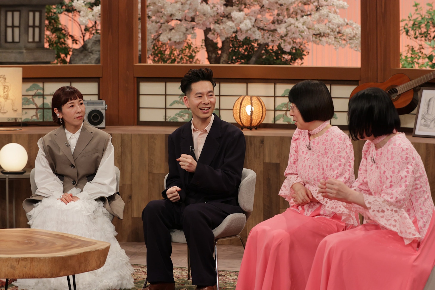 「ハンバート ハンバートと『笑ったり転んだり』をもっと語ったり♪」より