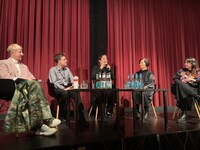 ベルリン批評家週間にて、「禍禍女」上映後トークイベントに出席した監督・ゆりやんレトリィバァ（中央）