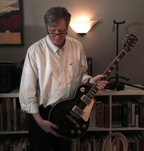 11年ぶりの新作映画「トゥ・ランド」を監督したハル・ハートリー