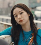 国際共同制作ドラマ「ロスト・アンド・ファウンド～君を探して」より、森田想演じるマリ・佐藤・レイエス / サクラ