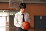 「90メートル」場面写真。山時聡真演じる藤村佑