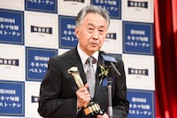 2025年 第99回キネマ旬報ベスト・テンにて、「ワン・バトル・アフター・アナザー」が作品賞（外国映画ベスト・テン第1位）、外国映画監督賞、読者選出外国映画監督賞を受賞。同作を配給したワーナー ブラザースの児島浩史がトロフィーを受け取った