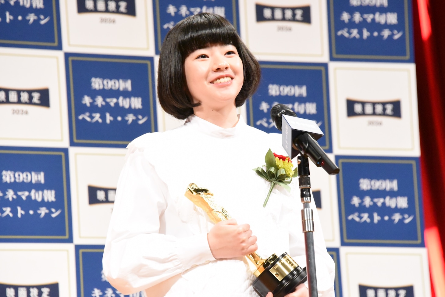 2025年 第99回キネマ旬報ベスト・テン表彰式より、新人女優賞を受賞した「ルノワール」の鈴木唯