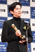 2025年 第99回キネマ旬報ベスト・テン表彰式より、「見はらし世代」ほかで新人男優賞を受賞した黒崎煌代