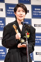 2025年 第99回キネマ旬報ベスト・テン表彰式より、主演女優賞を受賞した「旅と日々」のシム・ウンギョン