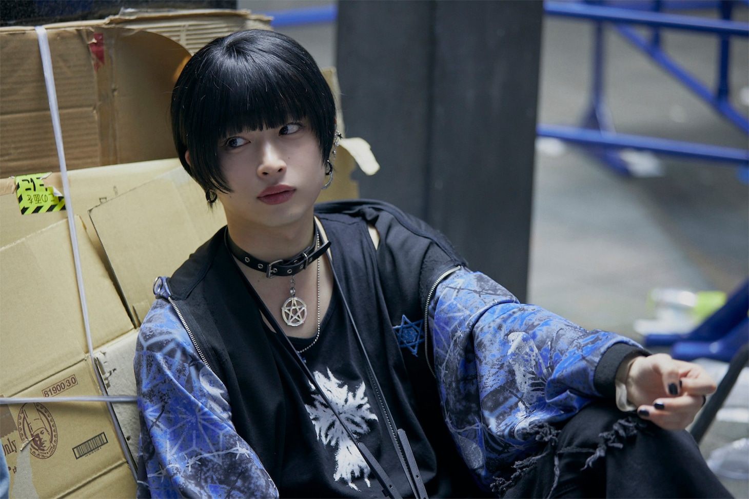 「炎上」場面写真。曽田陵介演じるリス