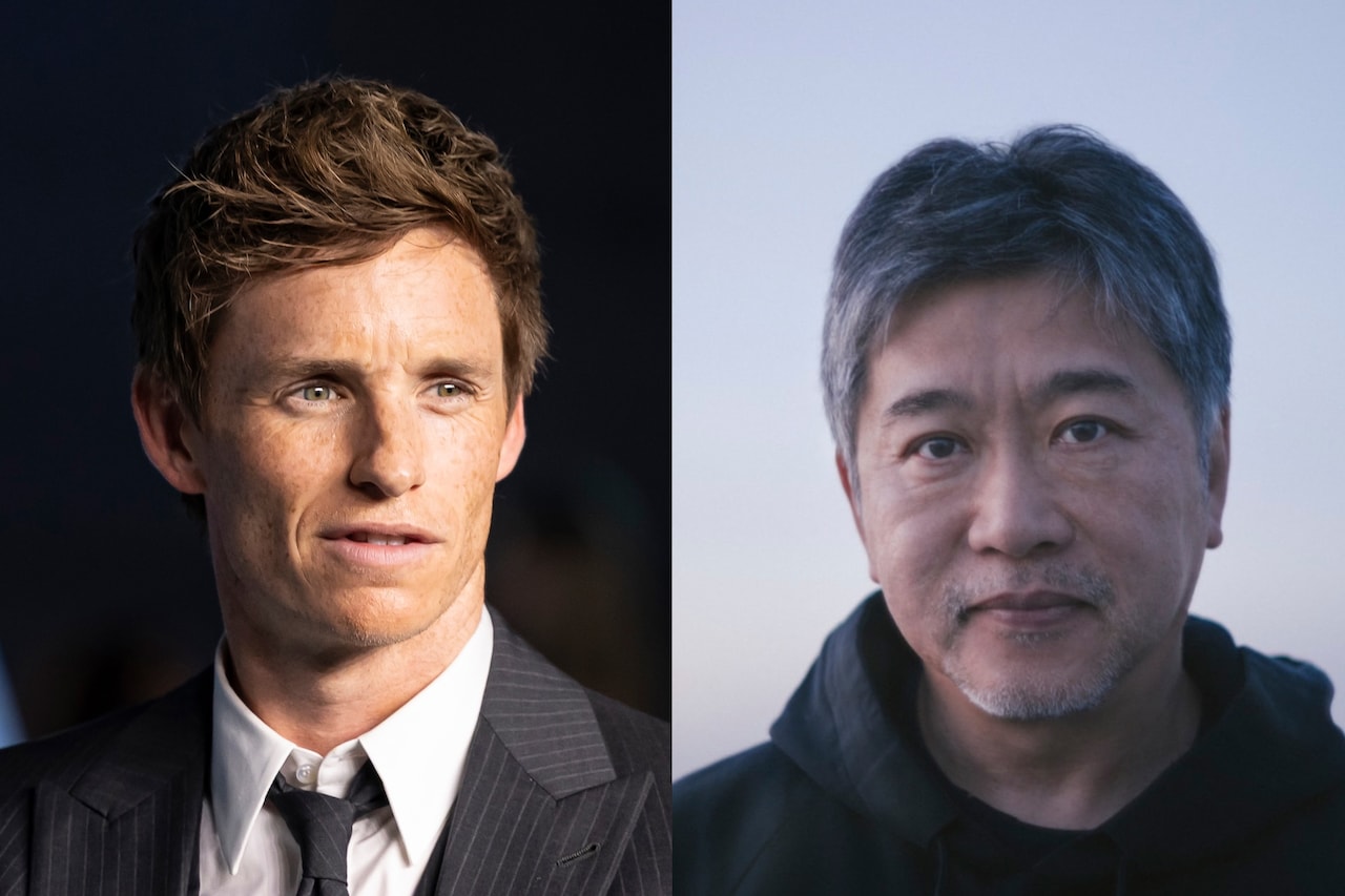 左からエディ・レッドメイン、是枝裕和