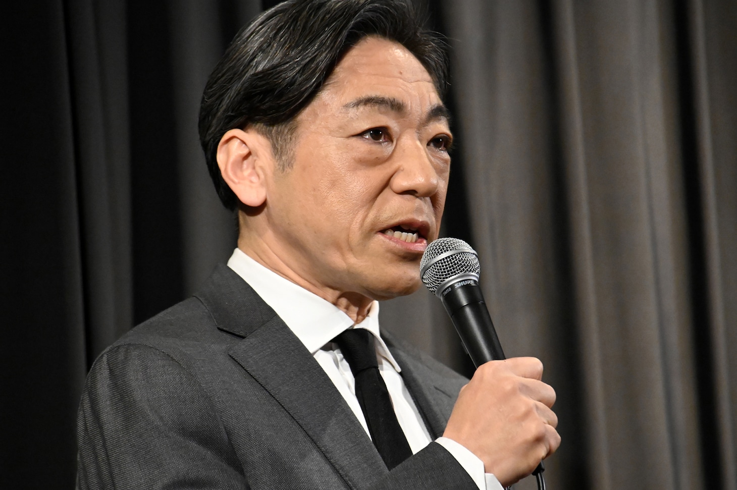 「災 劇場版」で6役を演じた香川照之。関友太郎、平瀬謙太朗から「（災という）現象を演じてください」とオファーされたそう