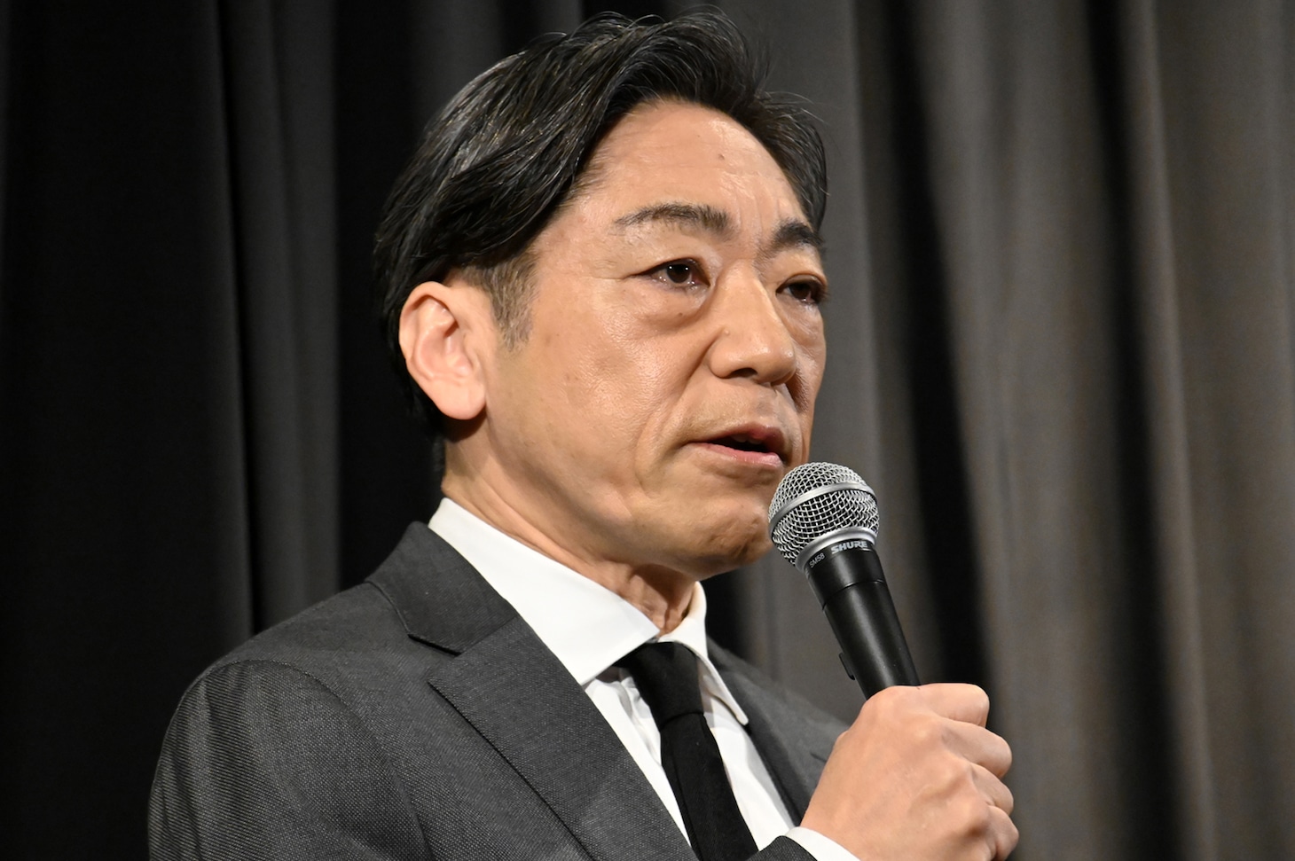 映画「災 劇場版」公開記念舞台挨拶に登壇した香川照之