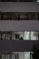 「501号室の男 -ある作家の記録-」場面写真