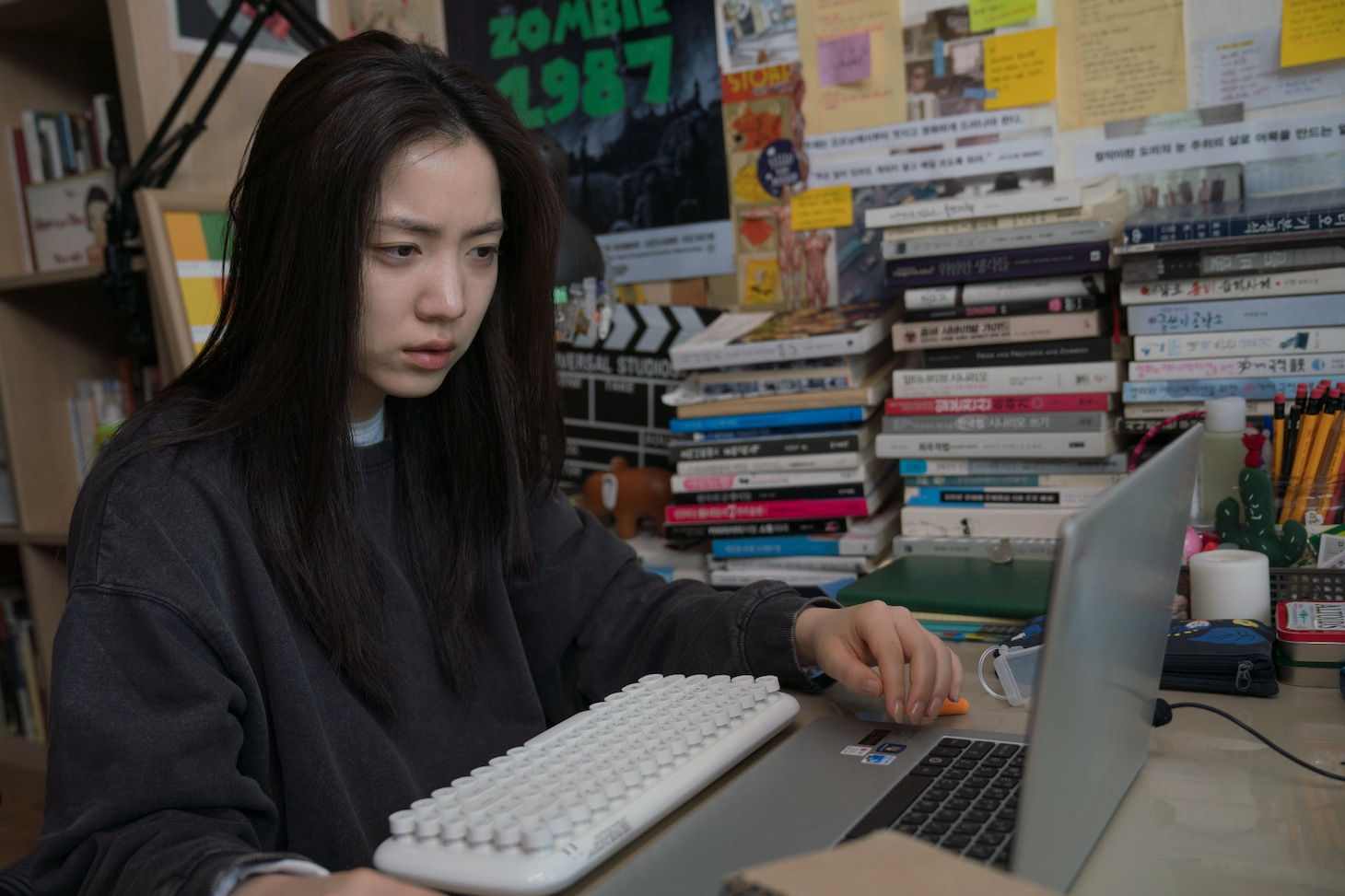 「501号室の男 -ある作家の記録-」場面写真