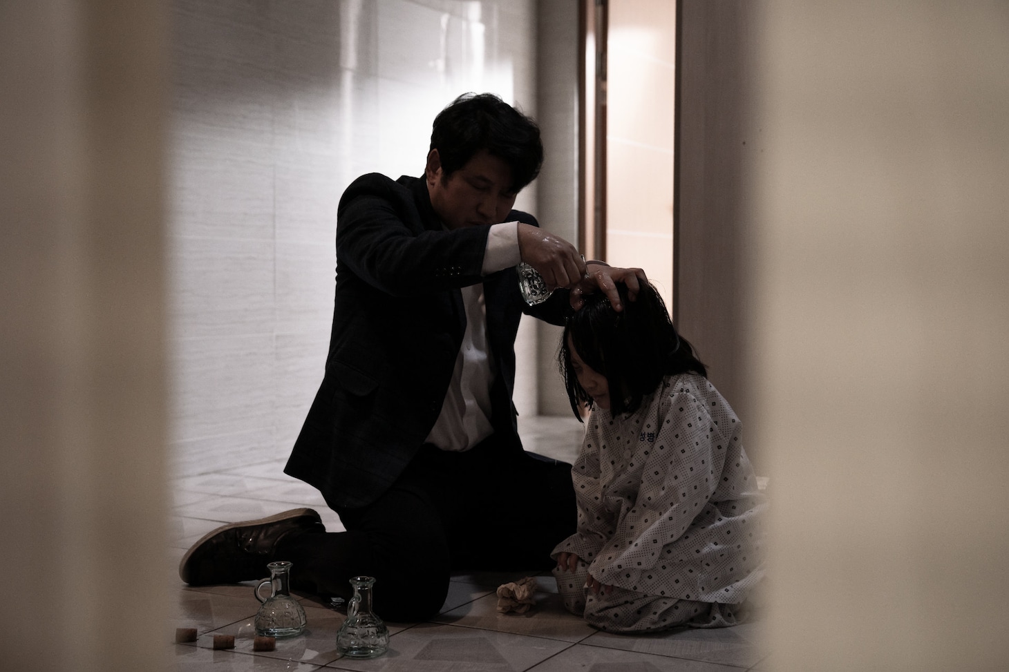 「501号室の男 -ある作家の記録-」場面写真