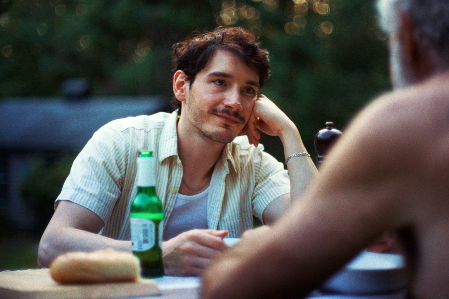 映画「ドランクヌードル」場面写真