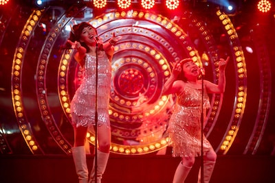 「レンタル・ファミリー」新場面写真