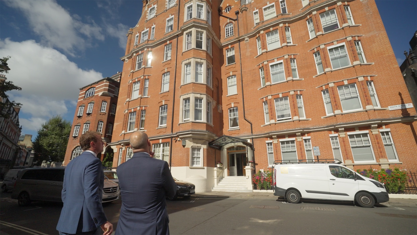 「ハイケン内見～世界の街で部屋探し～」イギリス・ロンドン回より、19世紀ヴィクトリア時代の建物