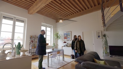 「ハイケン内見～世界の街で部屋探し～」フランス・リヨン回より、機織り職人が暮らした部屋