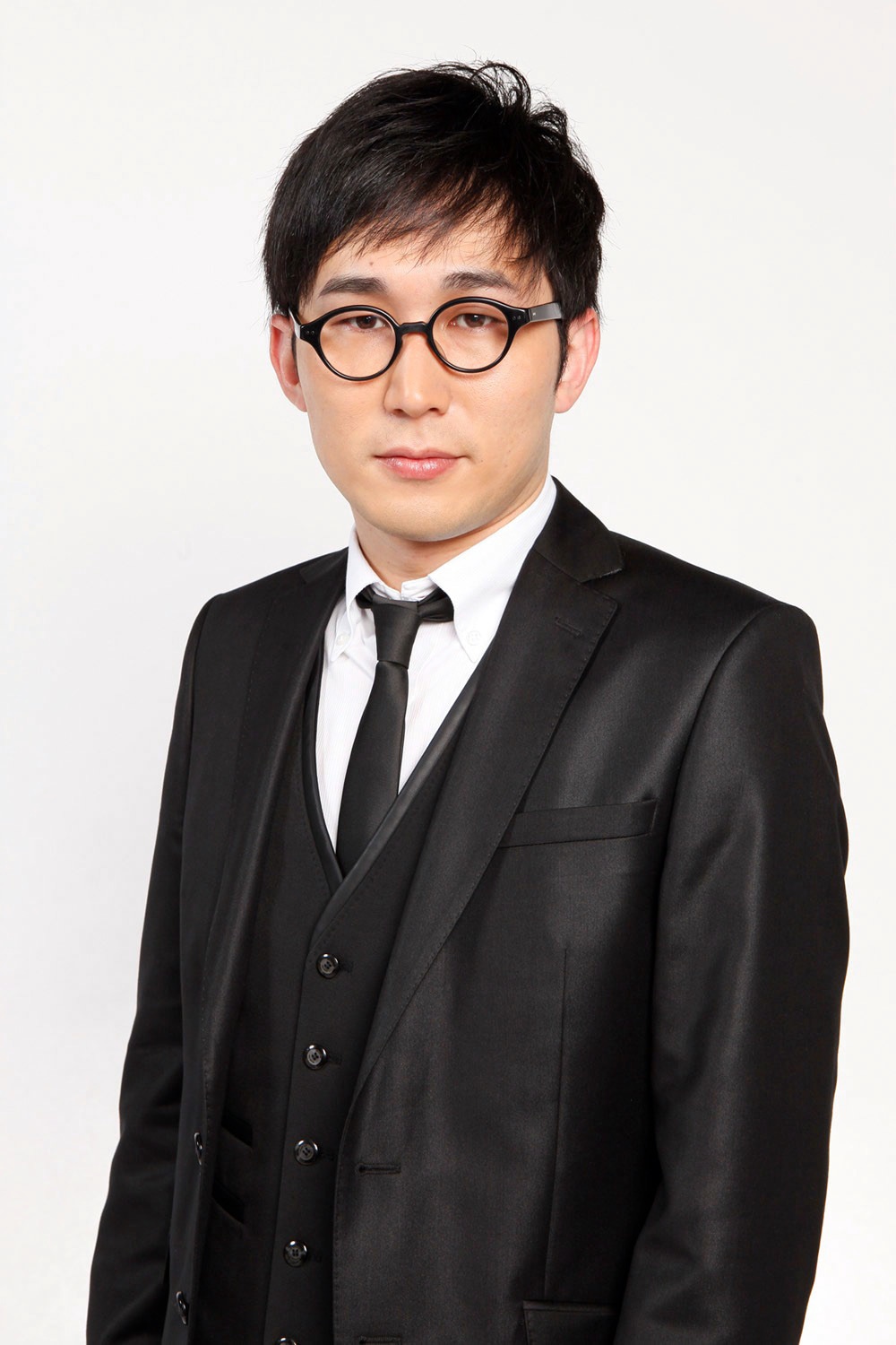 見上愛と上坂樹里が主演を務める連続テレビ小説「風、薫る」で永田康介を演じるじろう（シソンヌ）