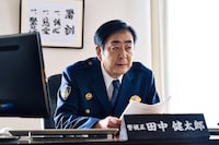 「TOKYO BURST-犯罪都市-」より、菅原大吉演じる新宿中央署の署長