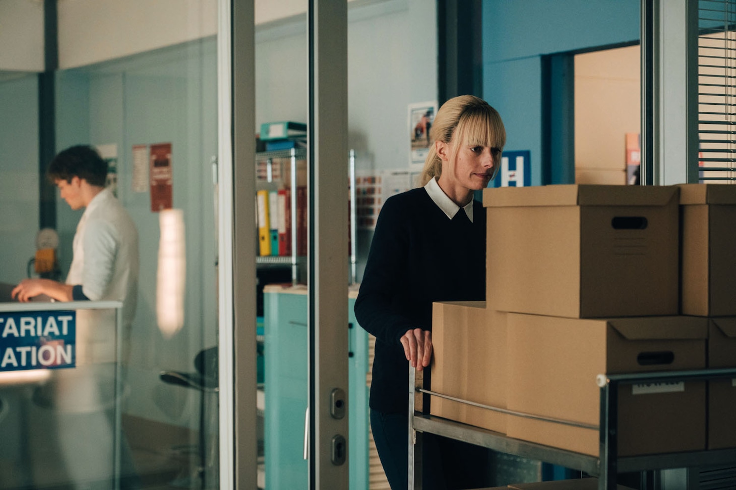 ドラマ「アストリッドとラファエル 文書係の事件録」シーズン6場面写真