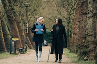 ドラマ「アストリッドとラファエル 文書係の事件録」シーズン6場面写真