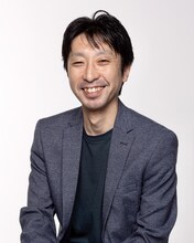 監督の佐藤広一（撮影：田村充）