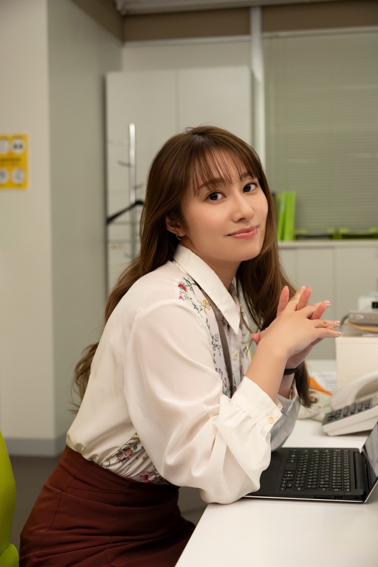 佐原なず奈役の桜井玲香。© 網戸スズ / DPNブックス © TOKYO MX