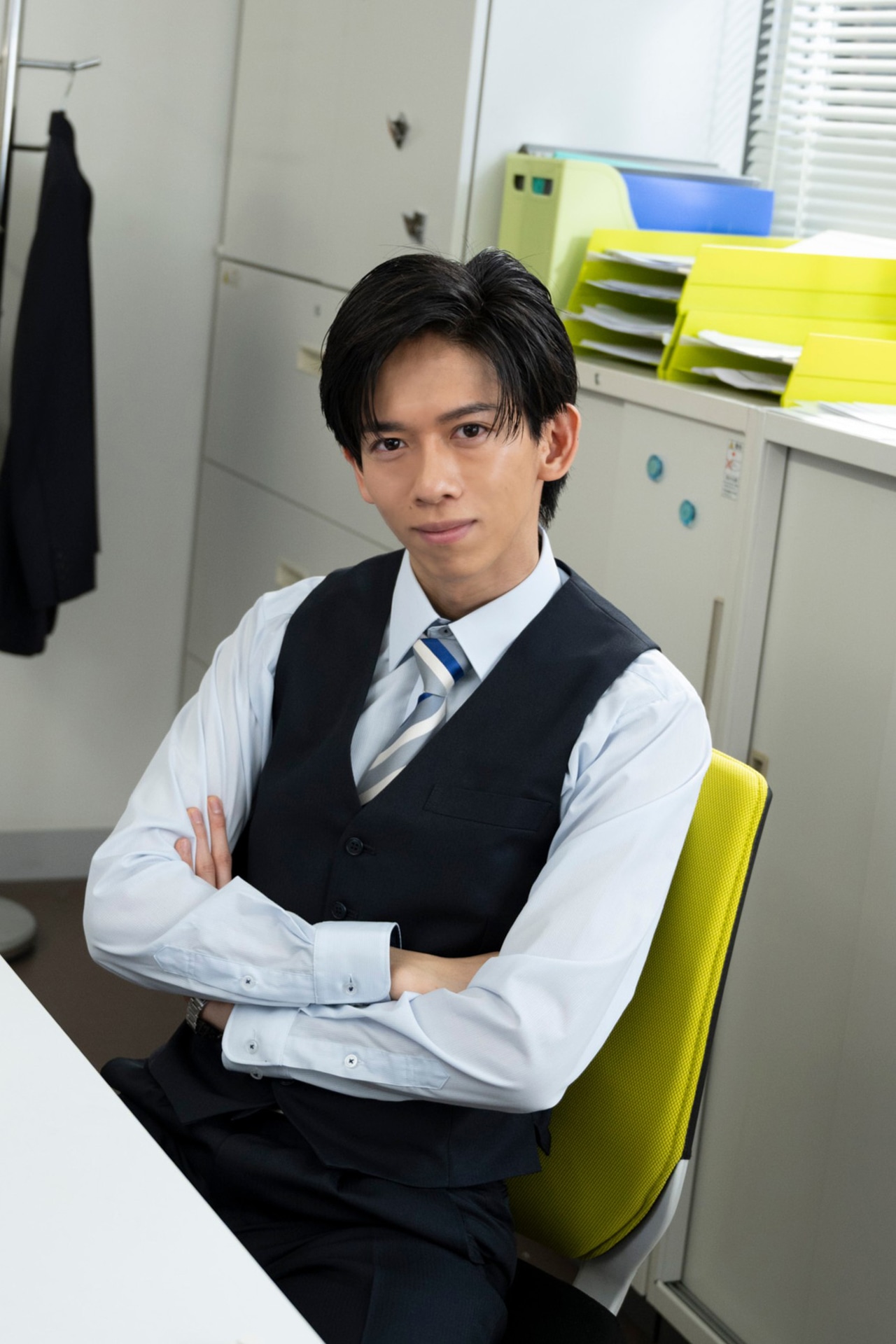 清水将貴役の船津稜雅（超特急）。© 網戸スズ / DPNブックス © TOKYO MX