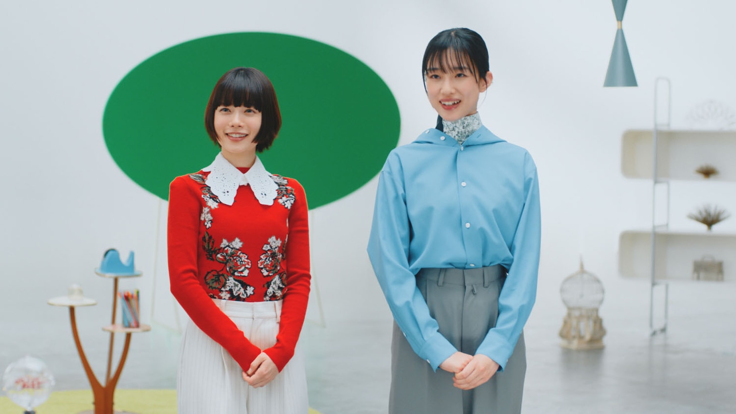 テレビCM「宇宙人姉妹社 ／入社」篇より