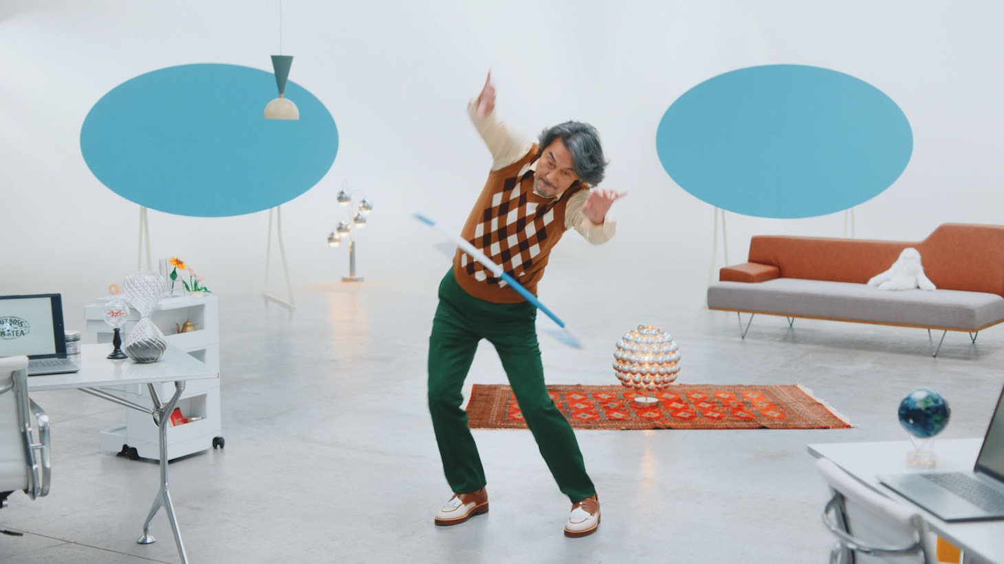 テレビCM「宇宙人姉妹社／ダンス」篇より