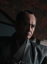 NHK時代劇「眠狂四郎」宅麻伸ら新たに7名、長谷川博己のスタイル際立つビジュアルも完成