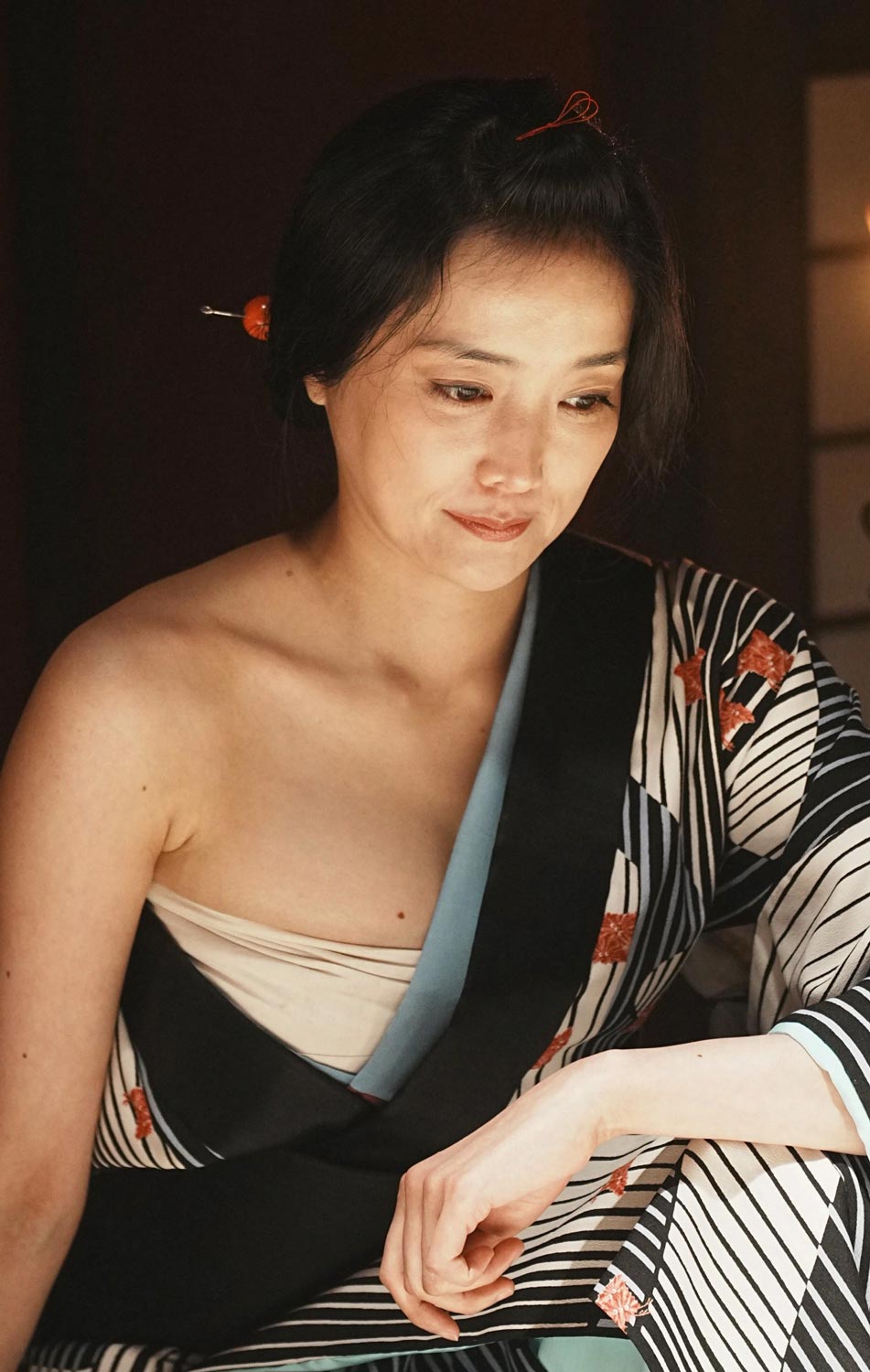 長谷川博己主演の時代劇「眠狂四郎」より、佐藤江梨子演じる文字若