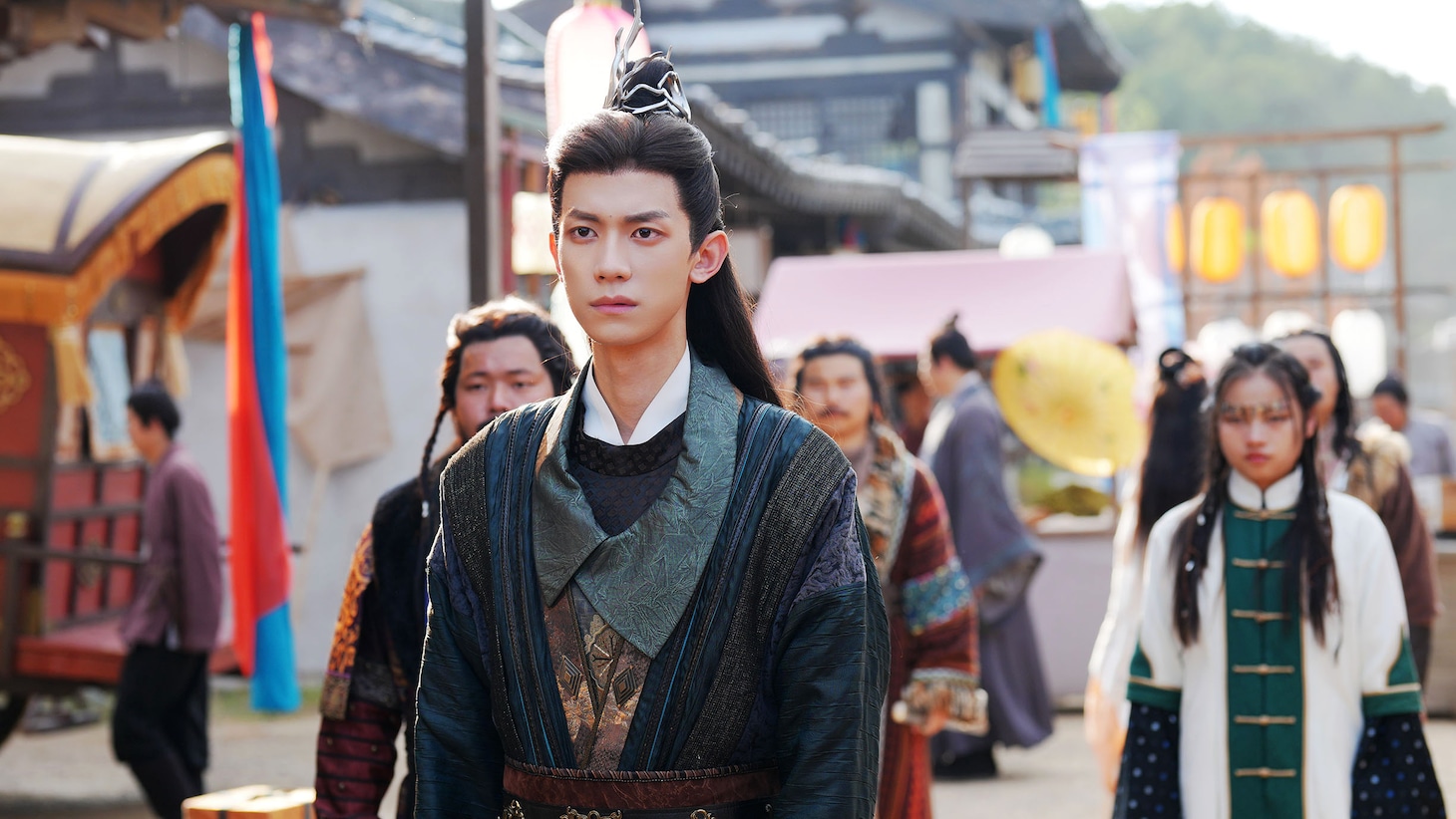 王子・百里景行。演じたのは韓国の芸能事務所YGエンターテインメントからデビューした初の中国人俳優で、ドラマ「君を見つけた～僕の最愛の友達～」などで知られるワン・イージュン（王一鈞）