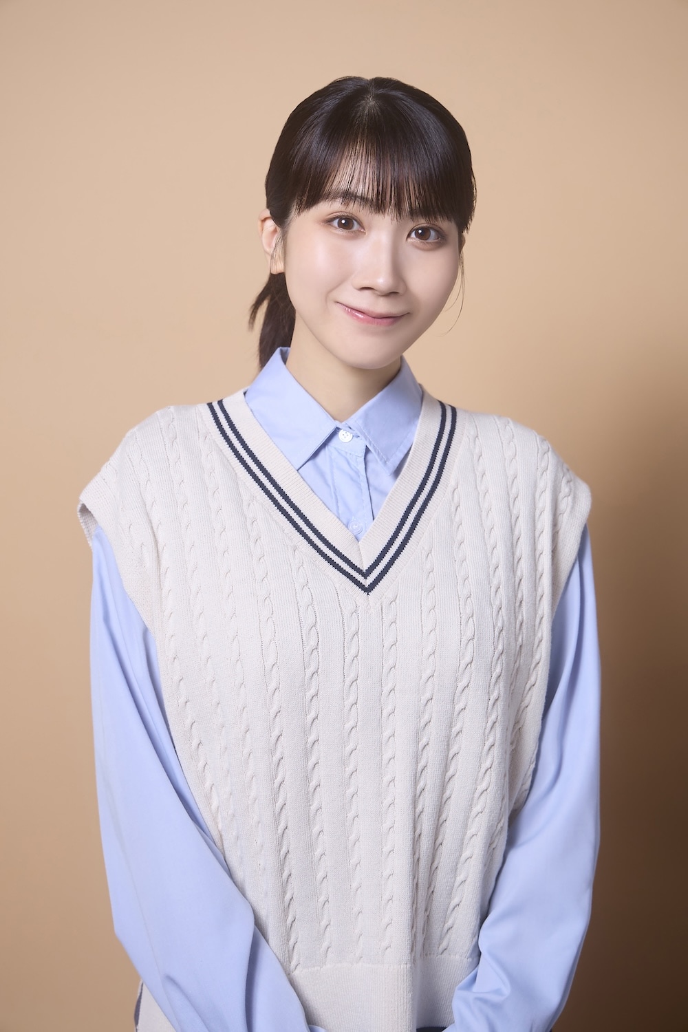 タツキ先生は甘すぎる！　Ｂ3ポスター　町田啓太　松本穂香 画像・写真 町田啓太＆松本穂香、ライティングウォール前で手を広げる