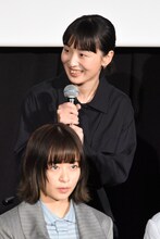 「GEMNIBUS vol.2」完成報告会より、「青い鳥」監督の増田彩来（奥）