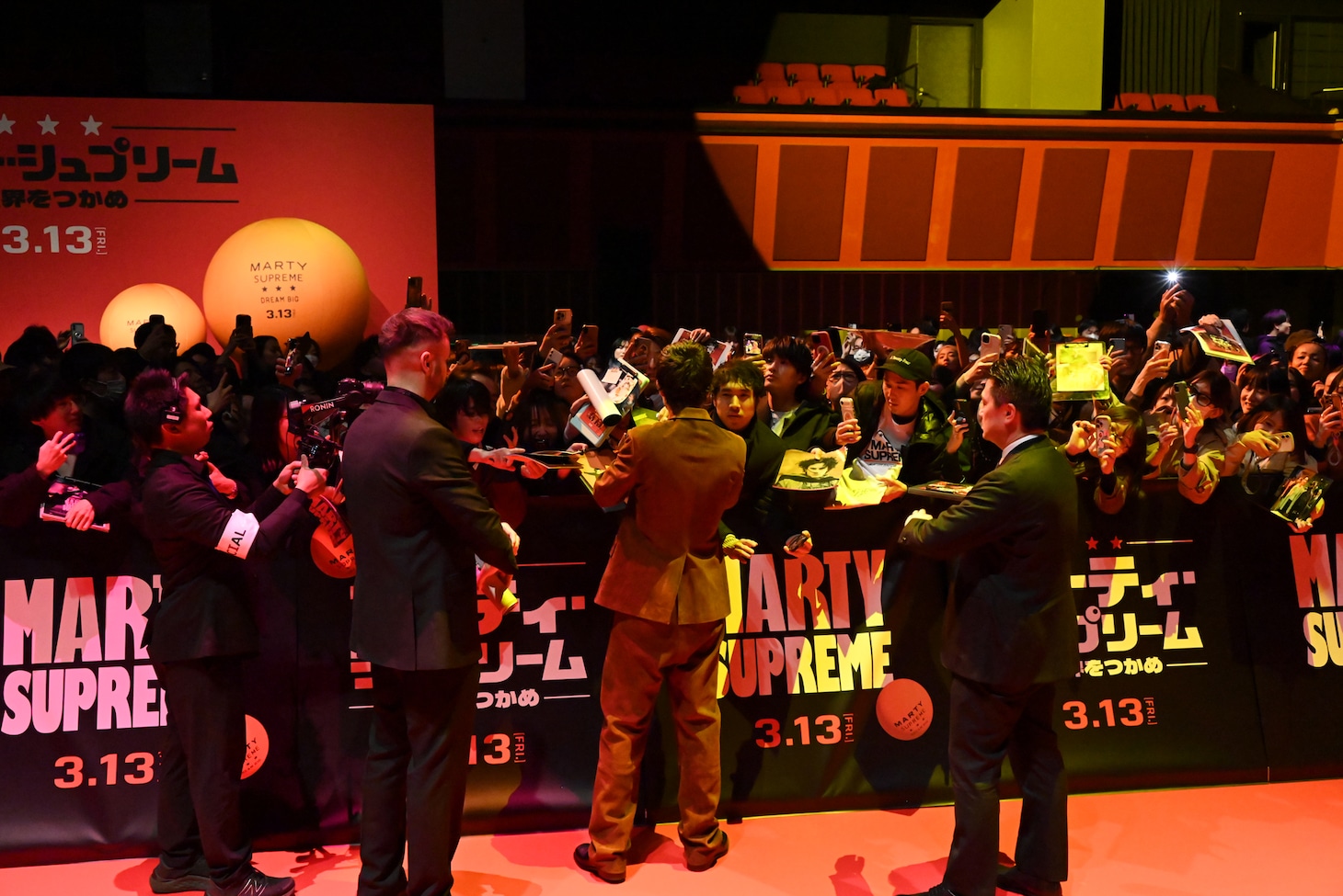 レッドカーペットの様子