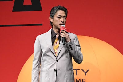 ジョークで場を和ませる窪塚洋介